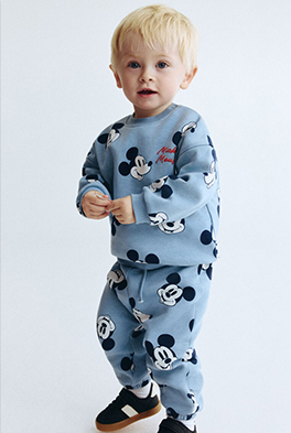 Kids%20-%20Baby%20Arrivals%20W01-navcar